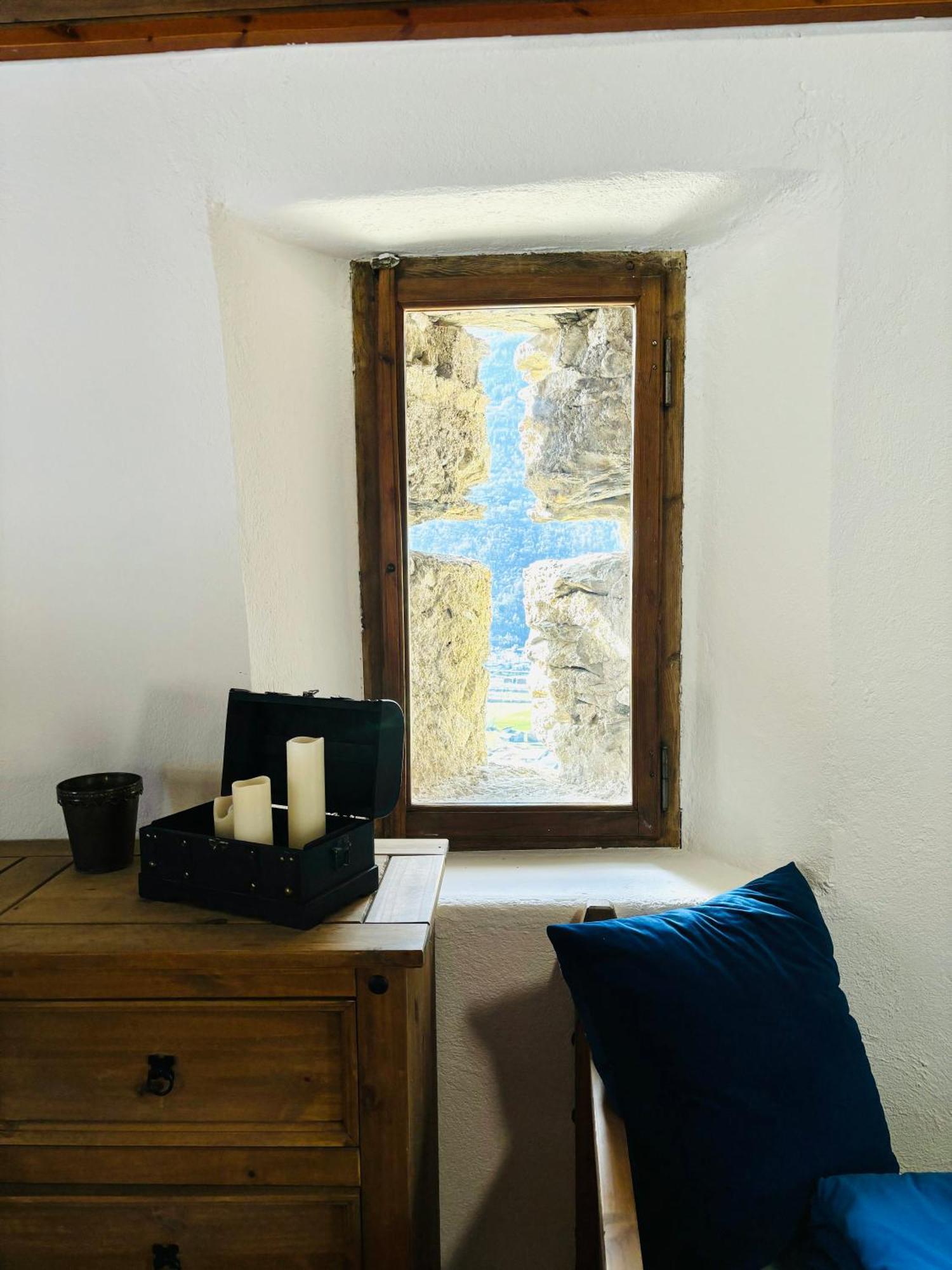 Foppoli Castle, Private 11Th Century Fortress With Panoramic View, Sauna And Hot Tub Overlooking The Valtellina Mazzo di Valtellina Екстериор снимка