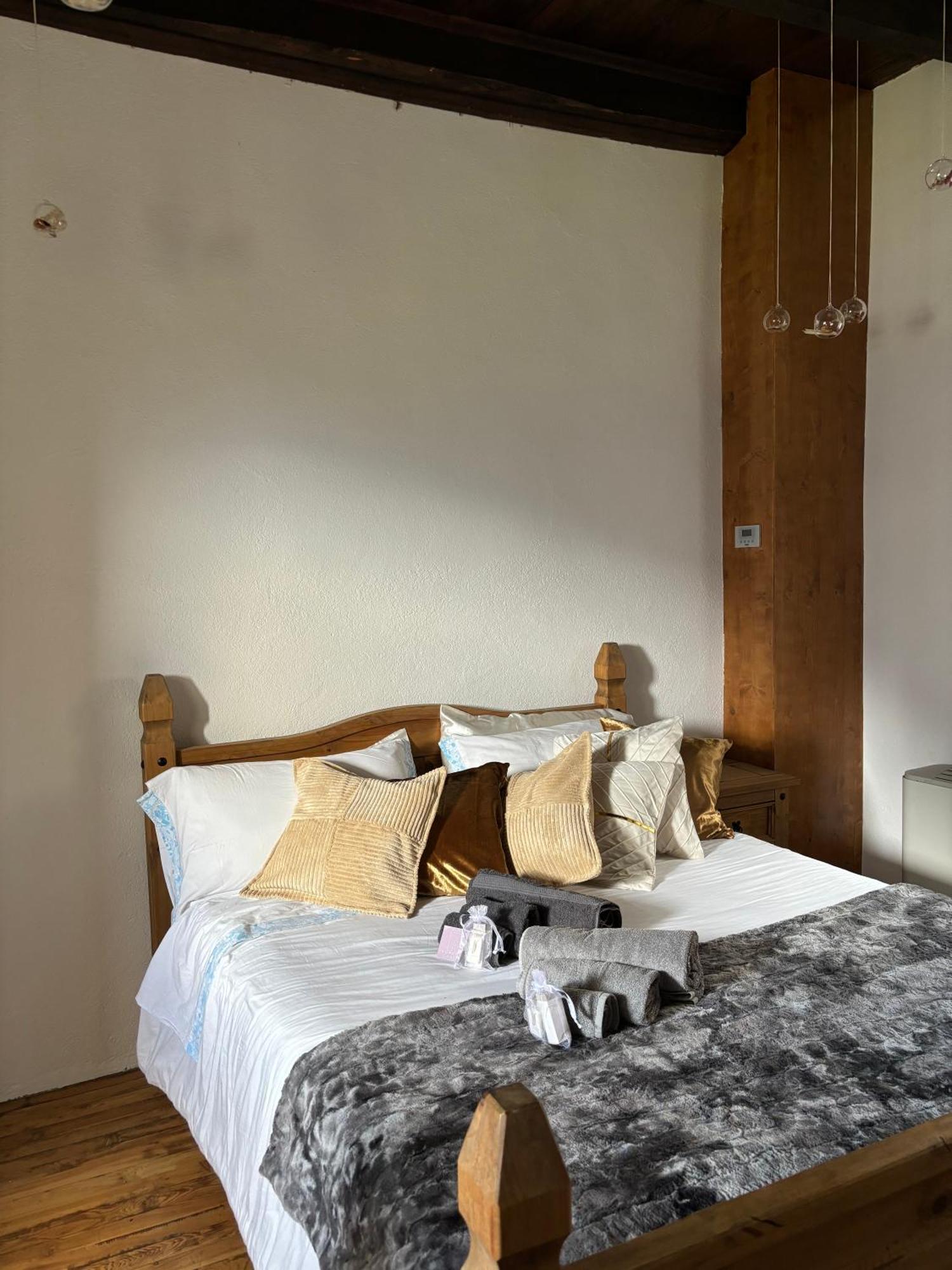 Foppoli Castle, Private 11Th Century Fortress With Panoramic View, Sauna And Hot Tub Overlooking The Valtellina Mazzo di Valtellina Екстериор снимка