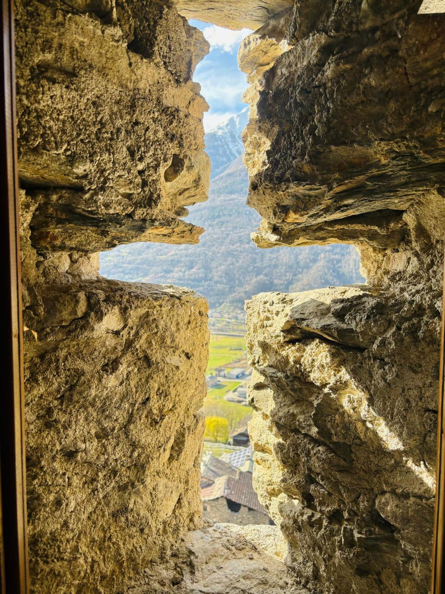 Foppoli Castle, Private 11Th Century Fortress With Panoramic View, Sauna And Hot Tub Overlooking The Valtellina Mazzo di Valtellina Екстериор снимка